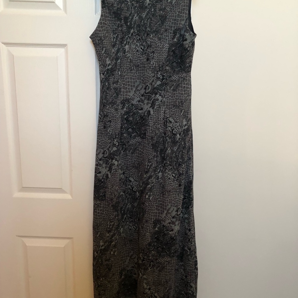 CDC Gray Snake Patterned Dress - Picture 5 of 5
